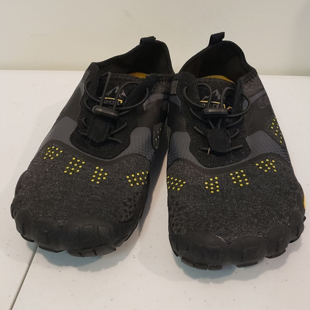 Norti V8 Athletic Shoes Size 4